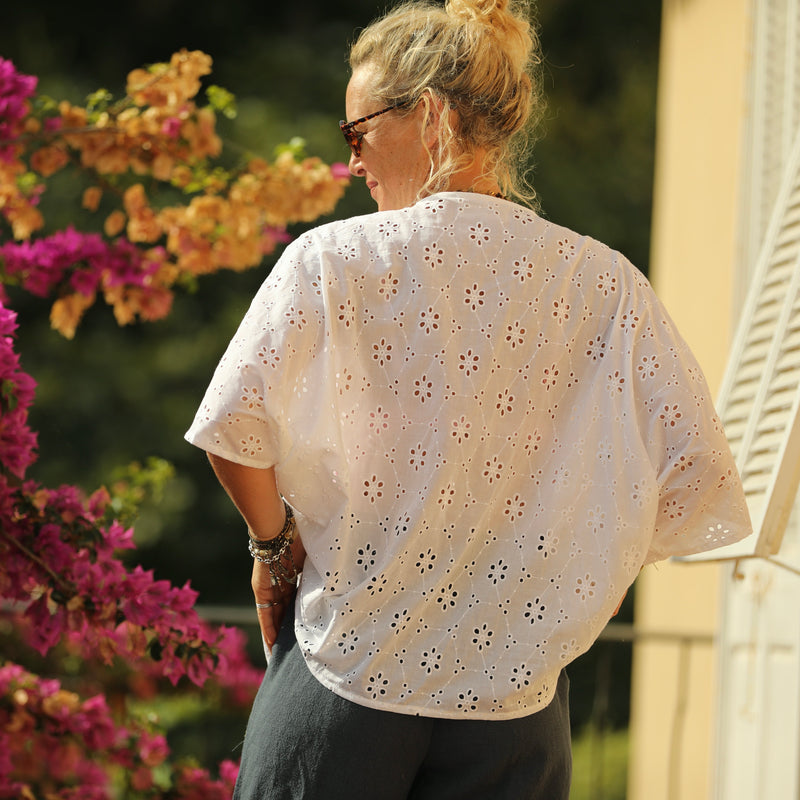 Blouse Yoko - voile de coton brodé blanc cassé pâquerettes