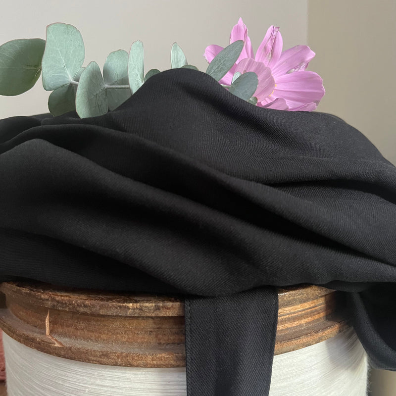 Jupe portefeuille Marie viscose noire