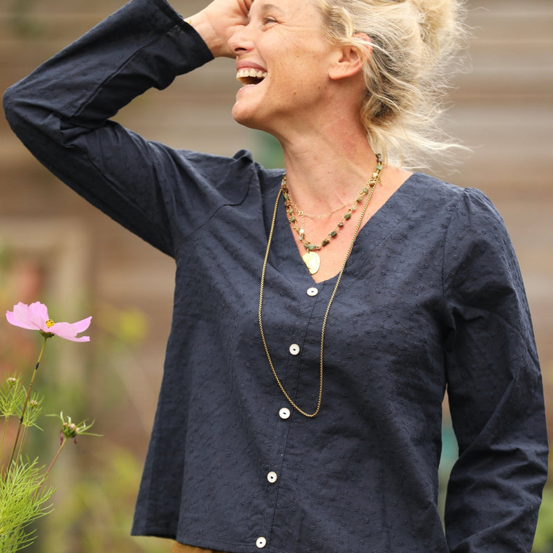 Blouse Flora - broderie bleu marine - Quintessence