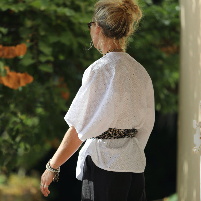 Blouse Yoko - broderie en voile de coton damier de fleurs - Quintessence