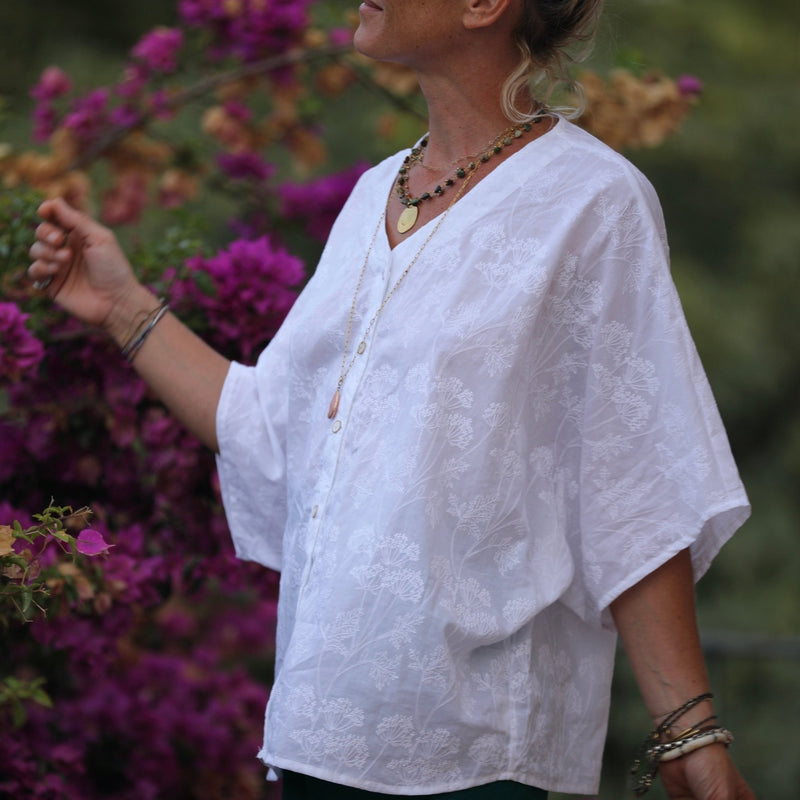 Blouse Yoko - voile de coton brodé carottes sauvages - Quintessence