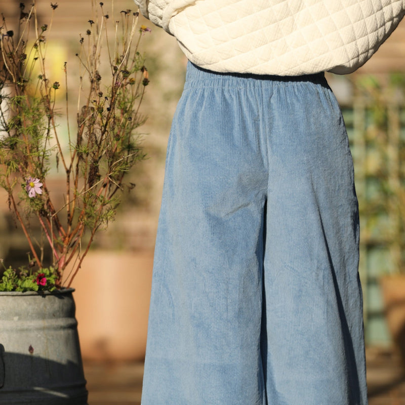 Jupe culotte Arielle en velours côtelé bleu doux - Quintessence