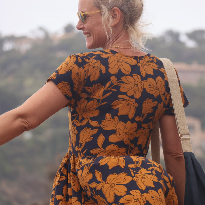 Robe Amélia viscose fleuri marine/camel - Quintessence