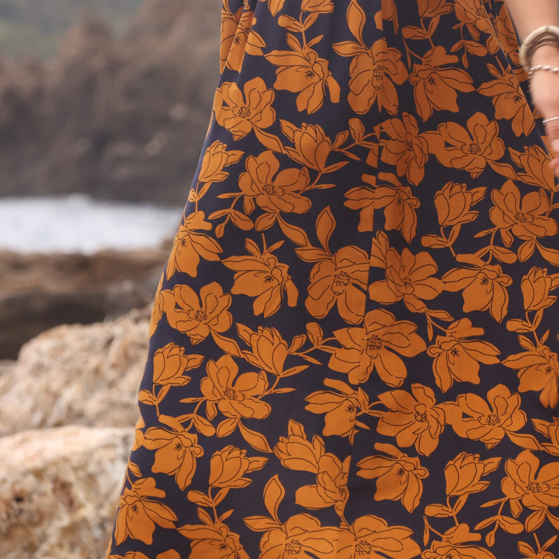 Robe Amélia viscose fleuri marine/camel - Quintessence