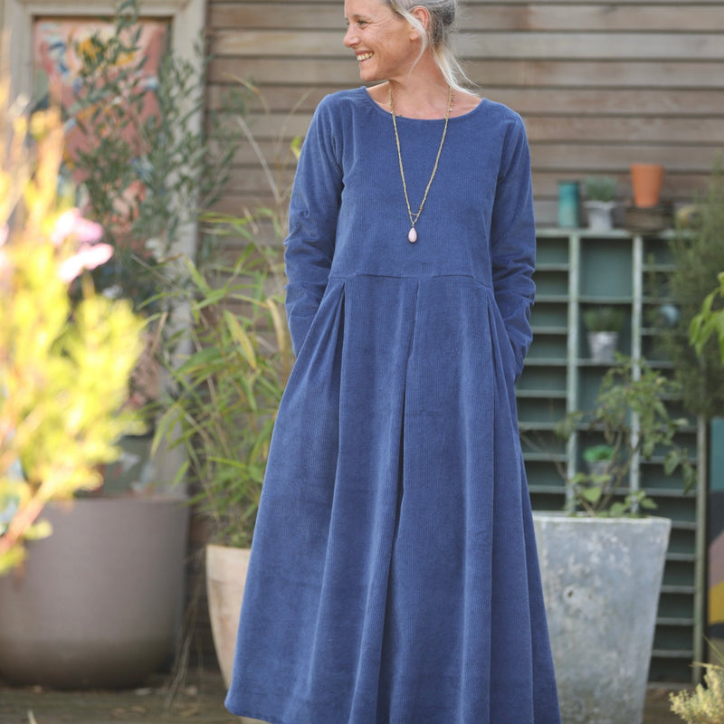 Robe Louisa - velours côtelé bleu océan - Quintessence